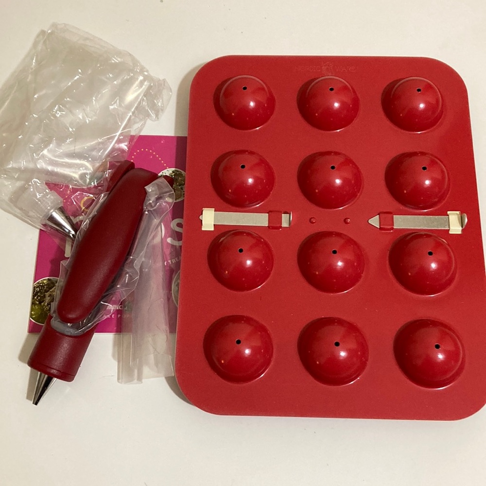 Nordic Ware Cake Pops Baking Set